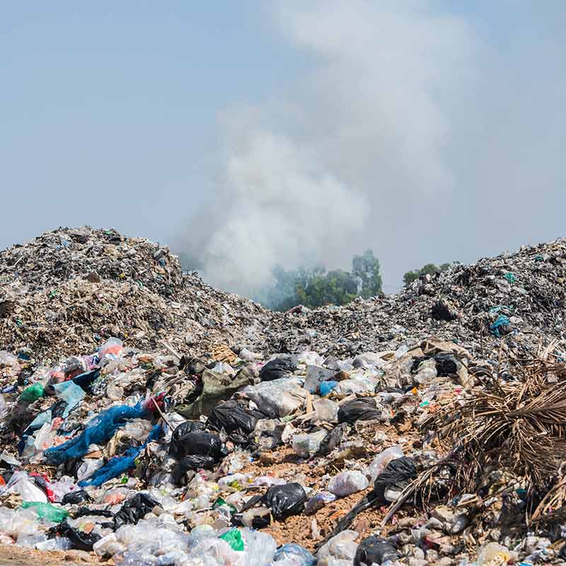 Décharges émettant du méthane et traitement des déchets à améliorer